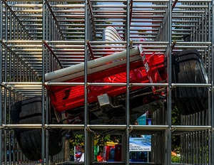 rosso, quadrati, ferrari, auto, metallo, ruote, automobile, ferro, acciaio, nero, cubi, macchina, azzurro, griglia, gabbia, pneumatici