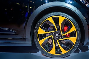 giallo, ruota, parafango, auto, gomma, nero, pneumatico, rosso, automobile, cerchione, copertone, cerchio, macchina, geometrie