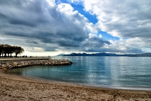 nuvole, cielo, mare, spiaggia, alberi, acqua, sabbia, panorama, montagne, scogli, riva, riflesso, insenatura, lago, massi