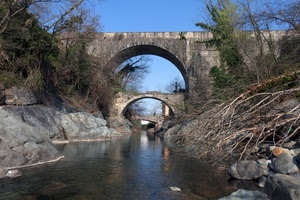 fiume, ponti, alberi, archi, acqua, tre, sassi, cielo