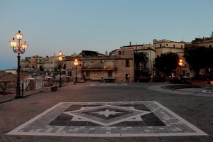 piazza, lampioni, case, disegno, pavimento, stella, quadrato, luci, alberi