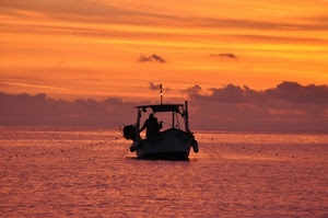 mare, barca, tramonto, pescatore, arancione, cielo, acqua, reti, nuvole
