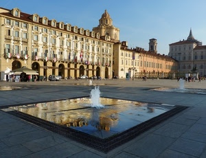 piazza, acqua, palazzi, fontana, fontane, riflesso, torino, riflessi, case