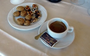 caffè, zucchero, tazzina, cucchiaino, biscotti, tazza, piatto, noci, piattino, dolci, pasticcini