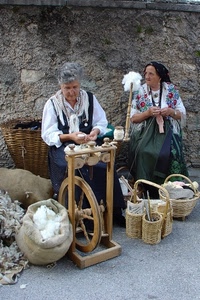 lana, donne, cesti, due, artigianato, ruota, tradizione, sacchi, arcolaio, artigiani, costumi