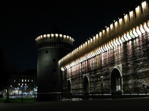 castello, torre, luci, notturno, notte, merli, torrione, medioevo