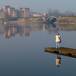ponte, acqua, fotografo, riflesso, fiume, castello, pontile, uomo, riflessi, alberi, tracolla, torri, case, lago