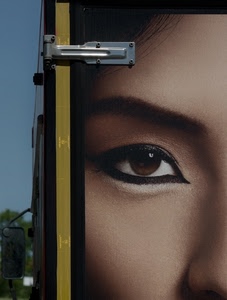 occhio, trucco, cerniera, sopracciglia, naso, ciglia, nero, pupilla, viso, sguardo, ragazza, camion, giallo, pubblicità, volto