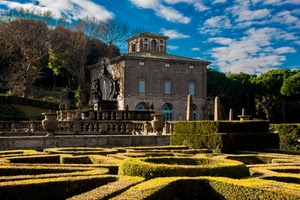 alberi, nuvole, giardino, siepi, cielo, vasi, villa, verde, finestre, siepe, palazzo, balaustra, balaustre, fontana, aiuole, archi, azzurro, obelischi