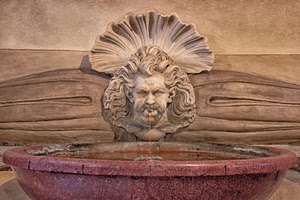 conchiglia, fontana, vasca, acqua, marmo, mascherone, zampillo, pietra, acquasantiera, bocca, occhi, testa, capelli, faccia, scultura, viso, naso, rubinetto