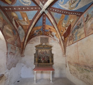 affreschi, altare, cappella, dipinti, soffitto, tavolo, rosso, colonne, chiesa, santi, ics, archi, azzurro, volta, quadro